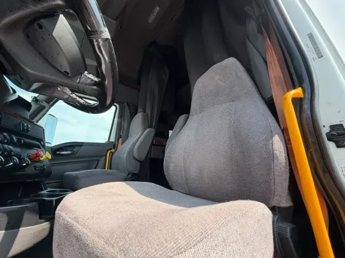 2022 INTERNATIONAL LT625