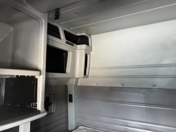 2019 Peterbilt 389
