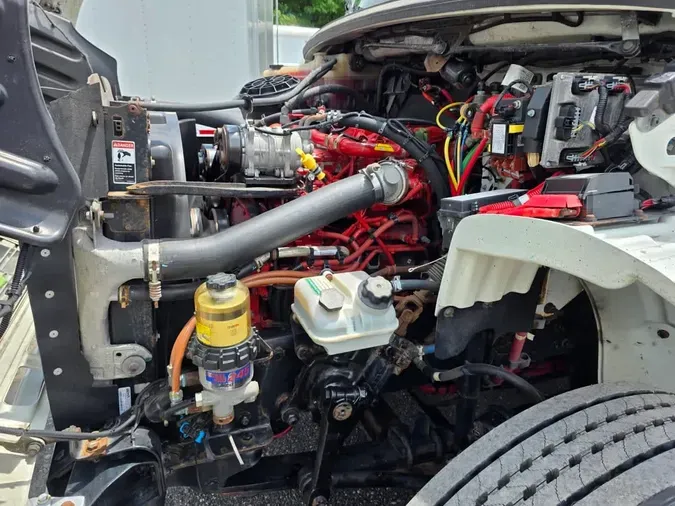 2019 FREIGHTLINER M2 106