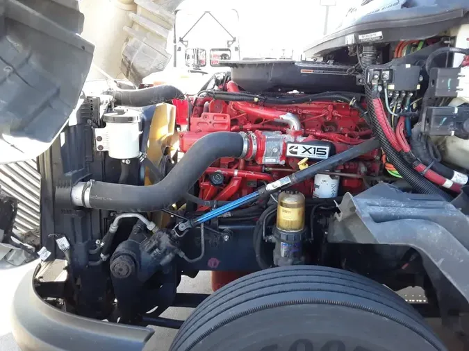 2020 NAVISTAR INTERNATIONAL LT625 SLPR CAB