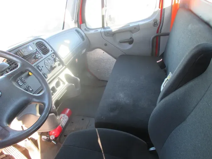 2018 FREIGHTLINER M2