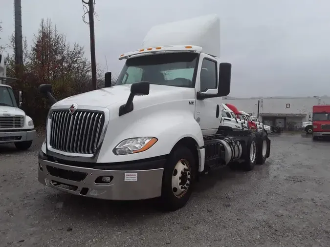 2019 NAVISTAR INTERNATIONAL LT625 DAYCAB T/Af32b6f9db718cdc1ad3f4d4669830d2b