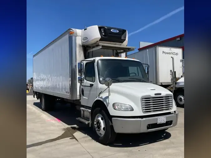 2015 FREIGHTLINER/MERCEDES M2 106