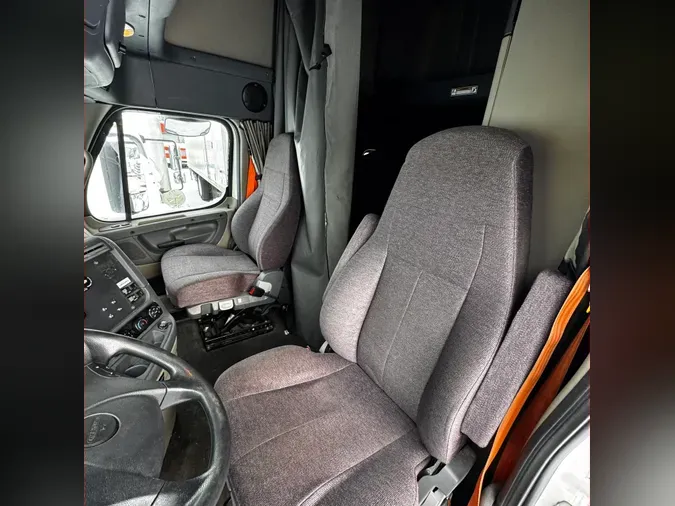 2019 FREIGHTLINER/MERCEDES CASCADIA 125