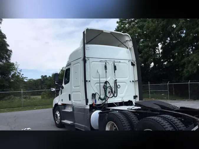 2020 Freightliner Cascadia