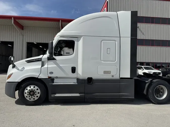 2021 Freightliner Cascadia&reg;