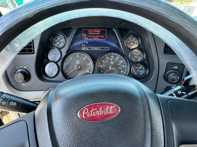 2020 Peterbilt 579