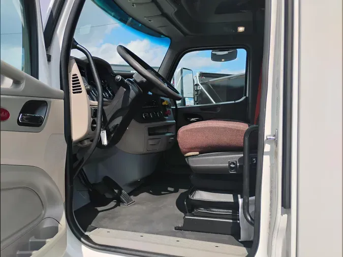2022 Peterbilt 579f3332084d86d6e5393345de8cab6f7a7