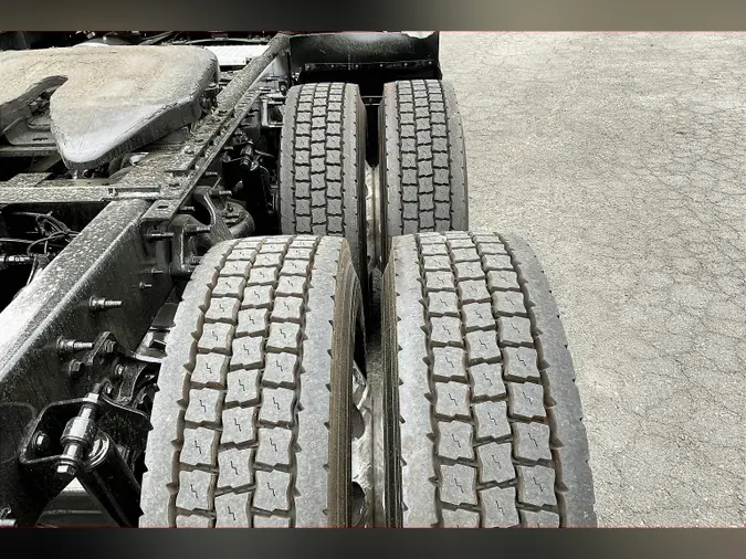 2022 INT LT625 6x4