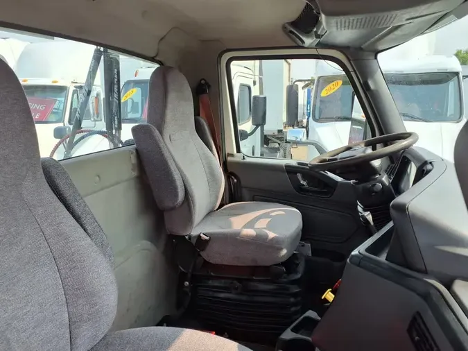 2019 NAVISTAR INTERNATIONAL LT625 DAYCAB T/A