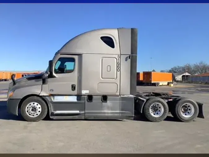 2021 Freightliner Cascadia