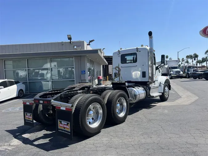 2021 Peterbilt 567