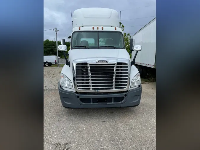 2017 FREIGHTLINER/MERCEDES CASCADIA 125