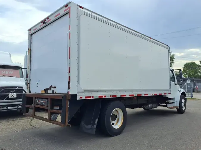 2019 FREIGHTLINER M2 106