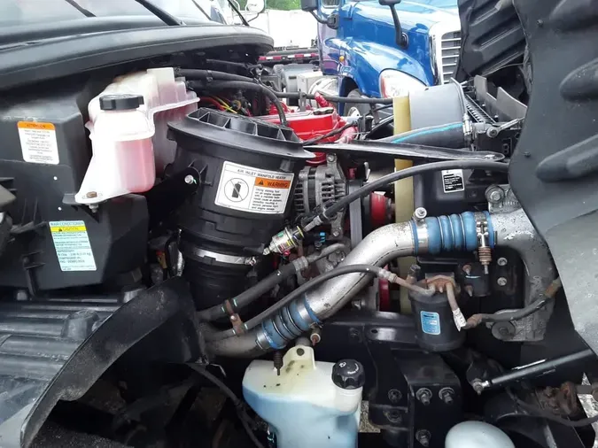 2019 FREIGHTLINER M2 106