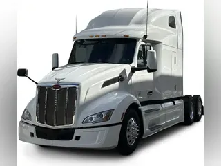 2022 Peterbilt 579