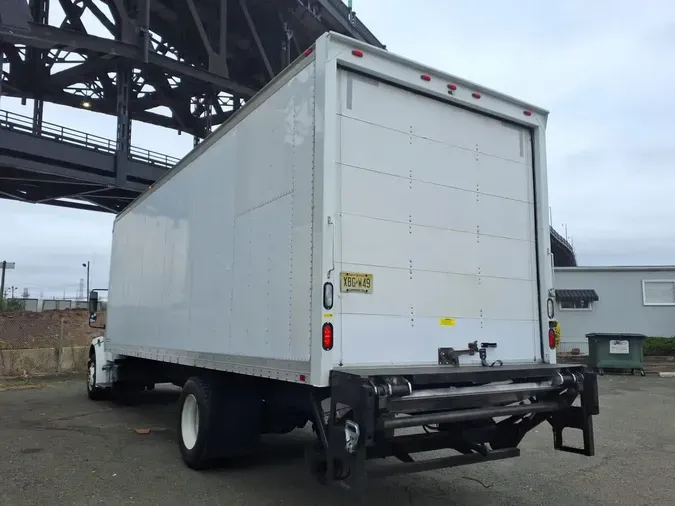2014 FREIGHTLINER/MERCEDES M2 106