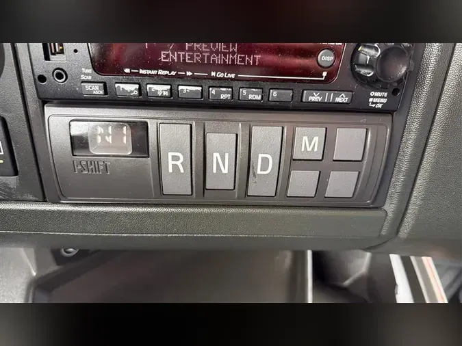 2022 VOLVO VNL64T860