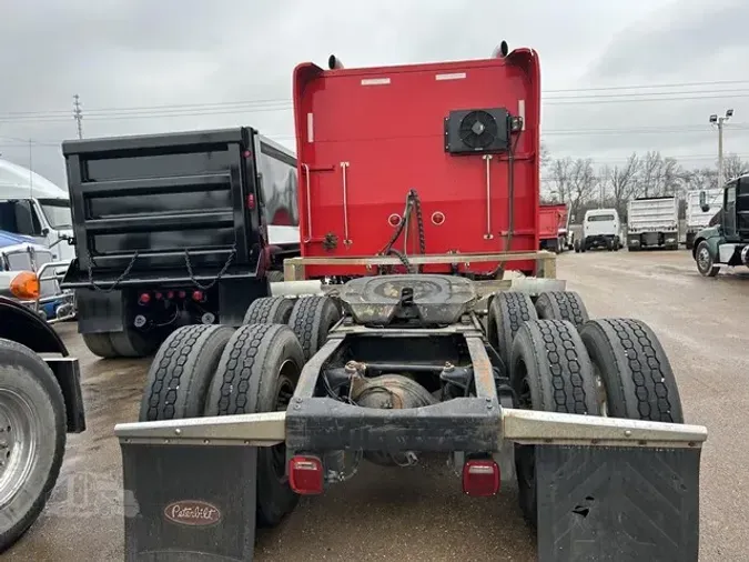 2009 PETERBILT 386