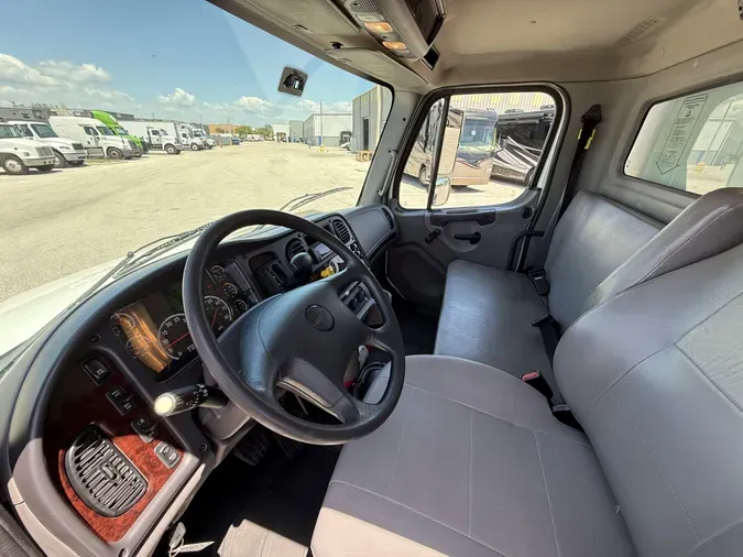 2020 Freightliner M2