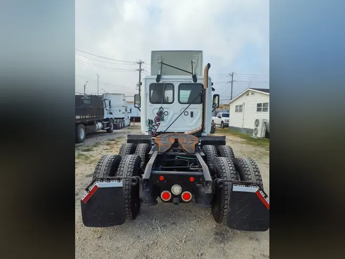 2019 FREIGHTLINER/MERCEDES CASCADIA 125