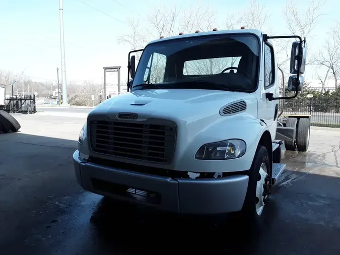 2020 FREIGHTLINER/MERCEDES M2 106f353e0f685e7fb114e01aa5c42caa724