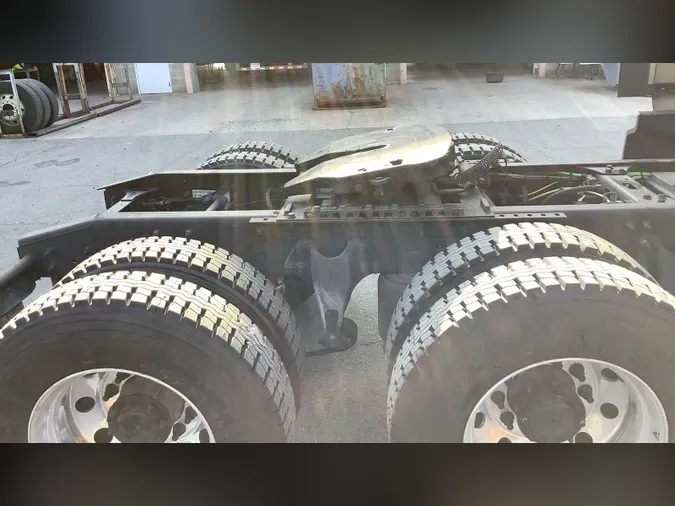 2022 International LT