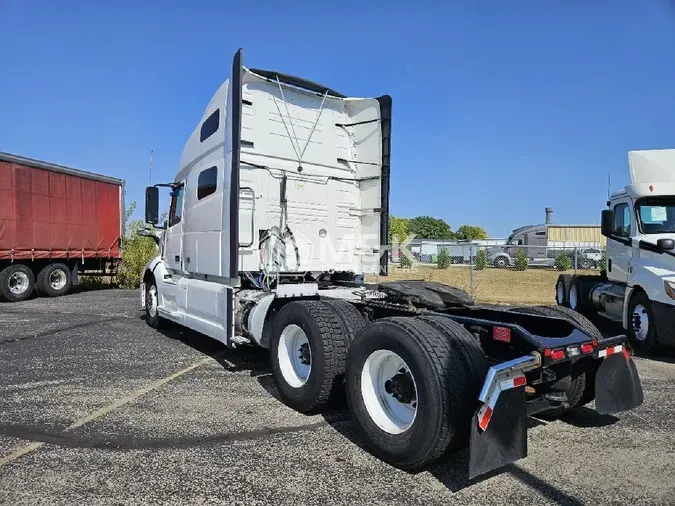 2019 VOLVO VNL64T760