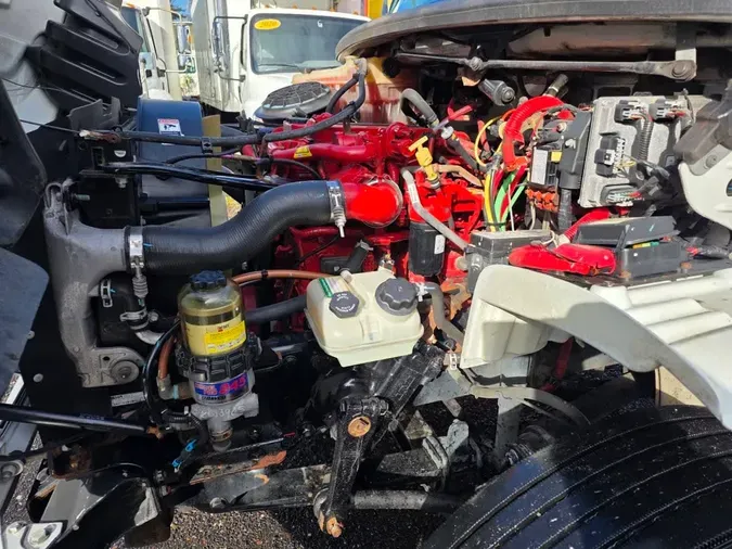 2019 FREIGHTLINER/MERCEDES M2 106