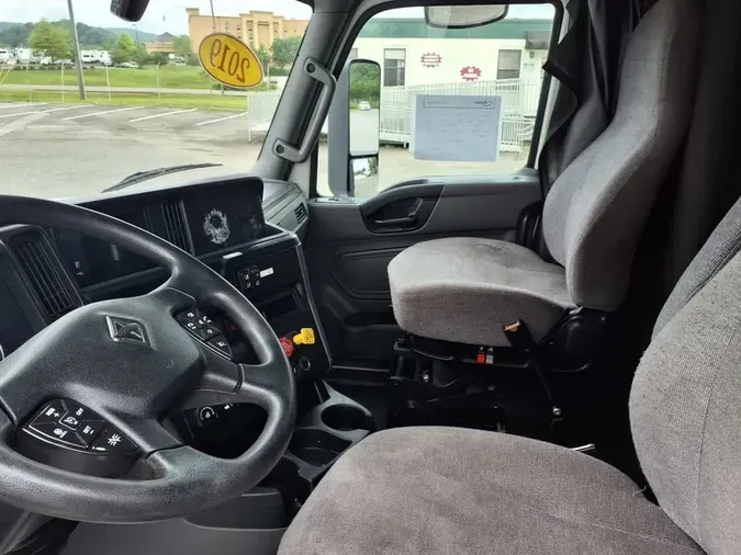2019 NAVISTAR INTERNATIONAL LT625 SLPR CAB