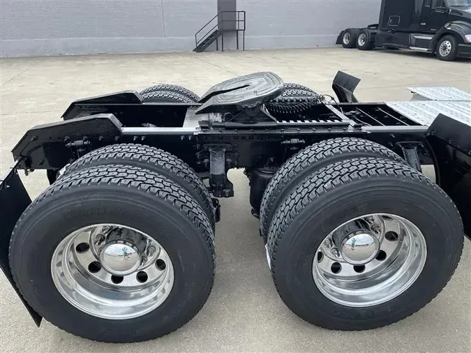 2014 MACK CXU613