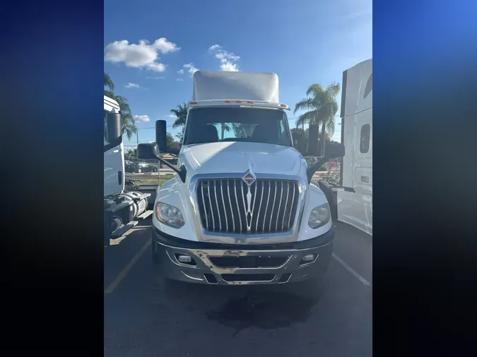 2019 NAVISTAR INTERNATIONAL LT625 DAYCAB T/A