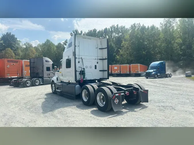 2022 International LT