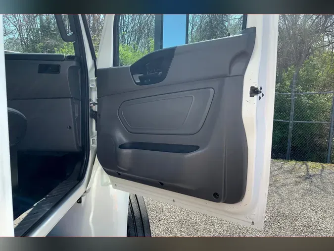 2020 INT MV607