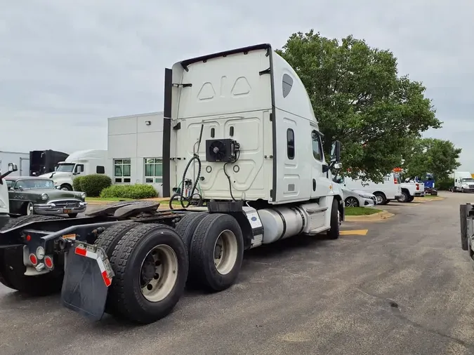 2019 FREIGHTLINER CASCADIA 125