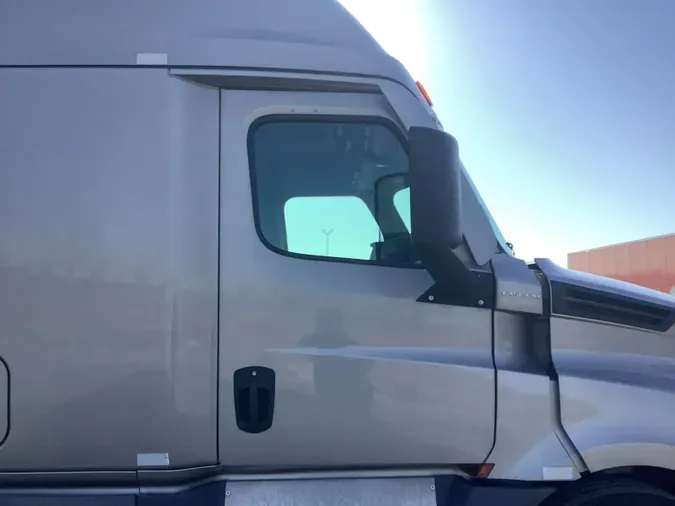 2021 Freightliner Cascadia