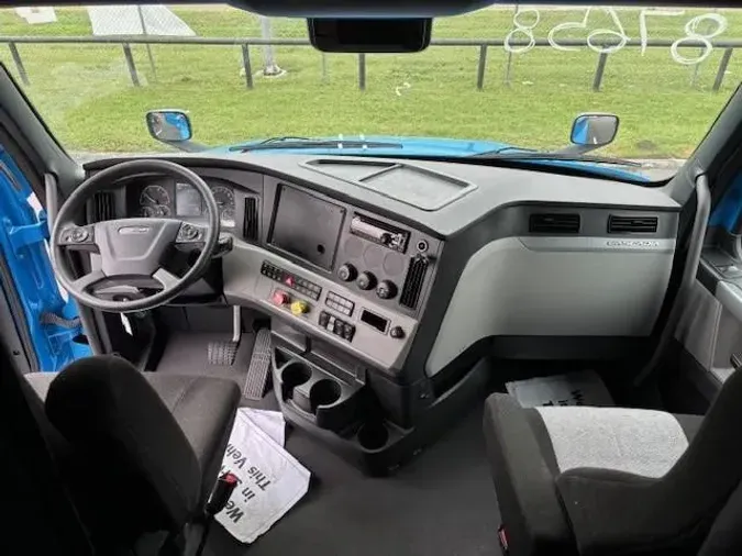 2021 Freightliner Cascadia