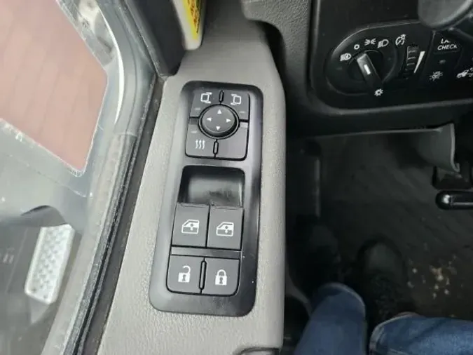 2020 International LT625