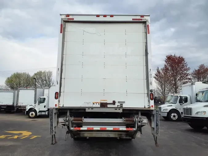2018 FREIGHTLINER/MERCEDES M2 106