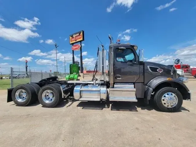 2023 Peterbilt 567
