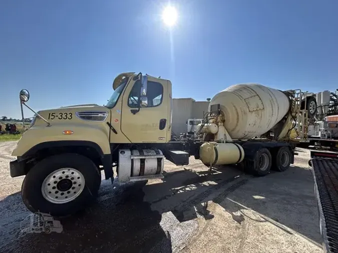 2016 FREIGHTLINER 114SD