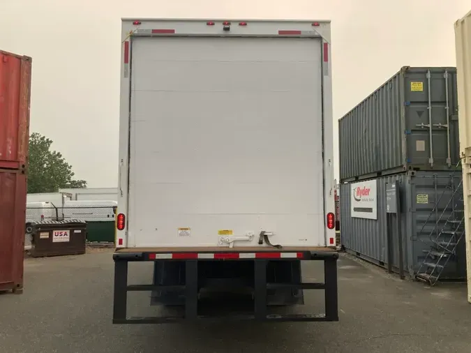 2021 FREIGHTLINER/MERCEDES M2 106