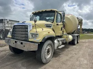 2017 FREIGHTLINER 114SD