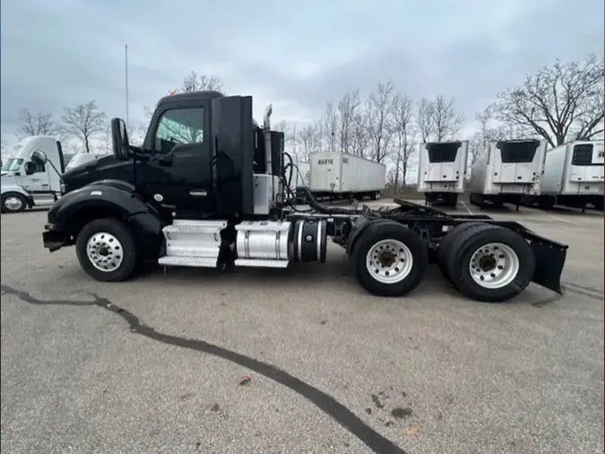 2019 Kenworth T880