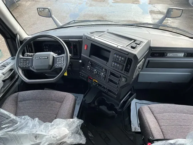 2026 MACK Pioneer 76" High Rooff38aa7f1a3d0cf6884e21ee94f986216