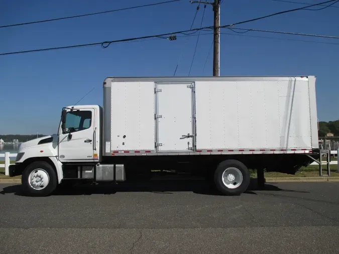 2019 HINO 268