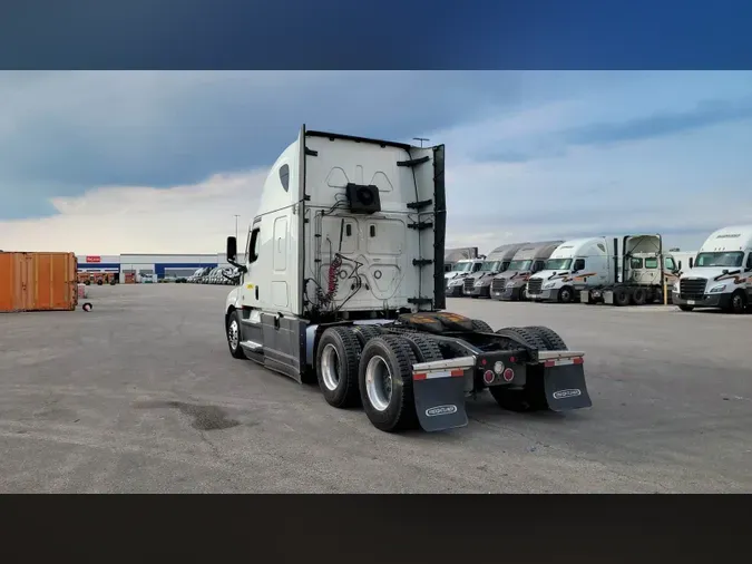 2021 Freightliner Cascadia