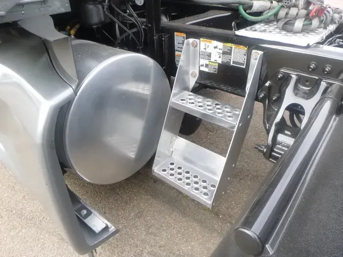 2022 Kenworth T680
