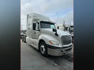 2020 NAVISTAR INTERNATIONAL LT625 SLPR CAB