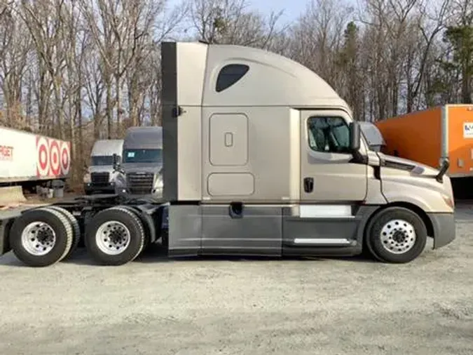 2020 Freightliner Cascadia